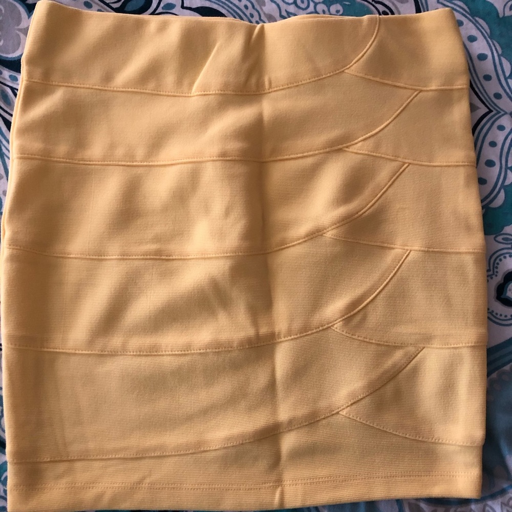 Yellow mini skirt